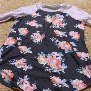 women’s quarter tee